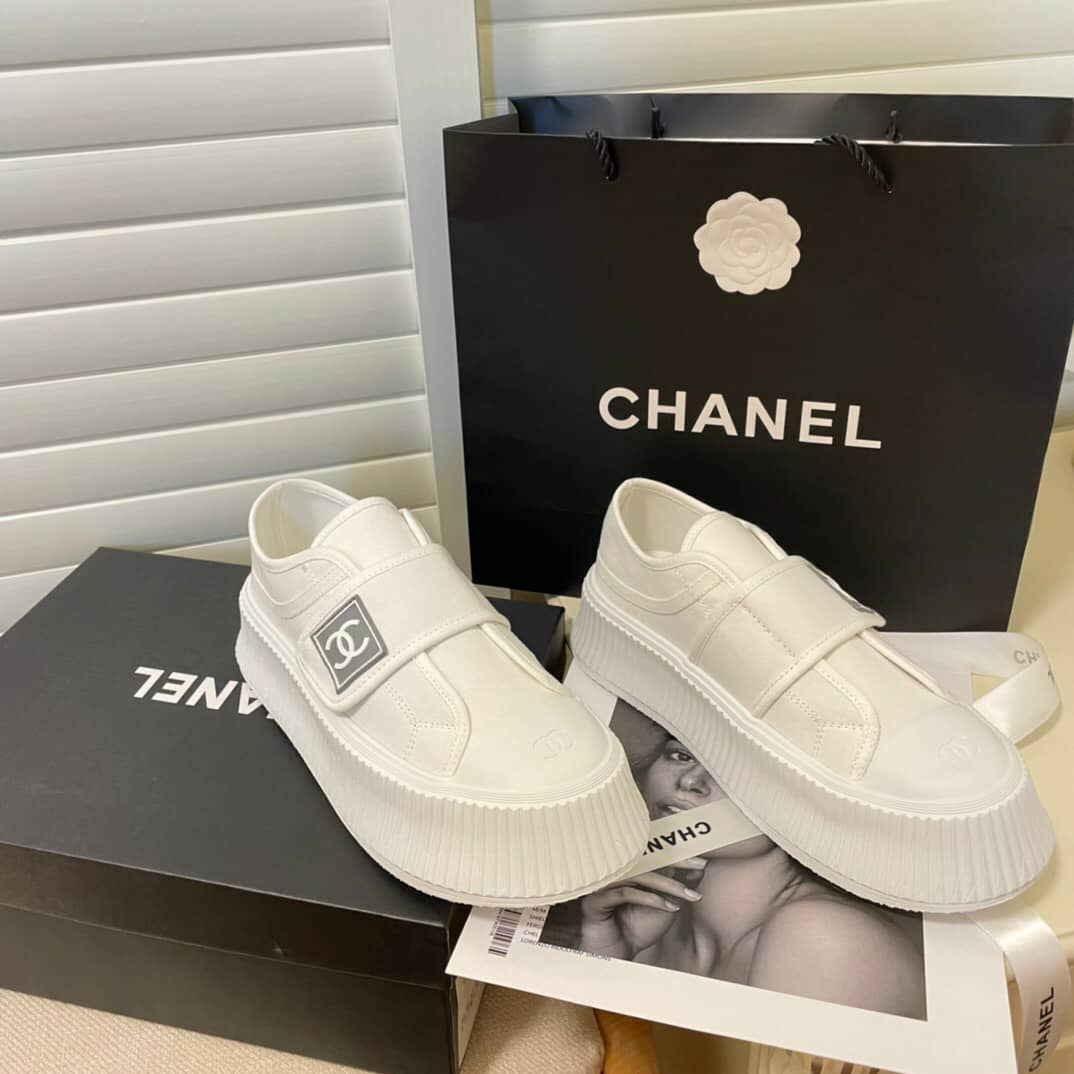 Chanel Cc Cap Toe Slipon Sneaker All White