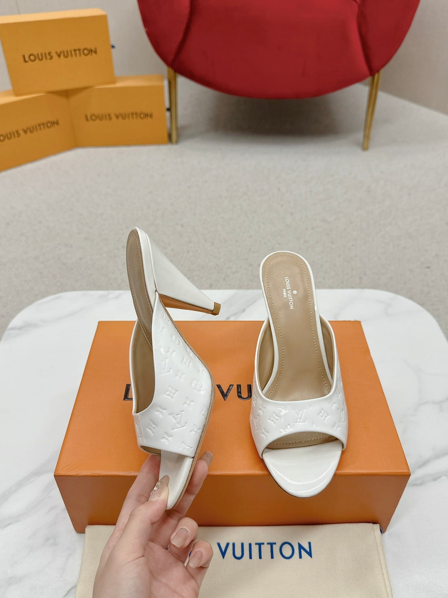 Louis Vuitton Super Mule Sandals White 1Acj51