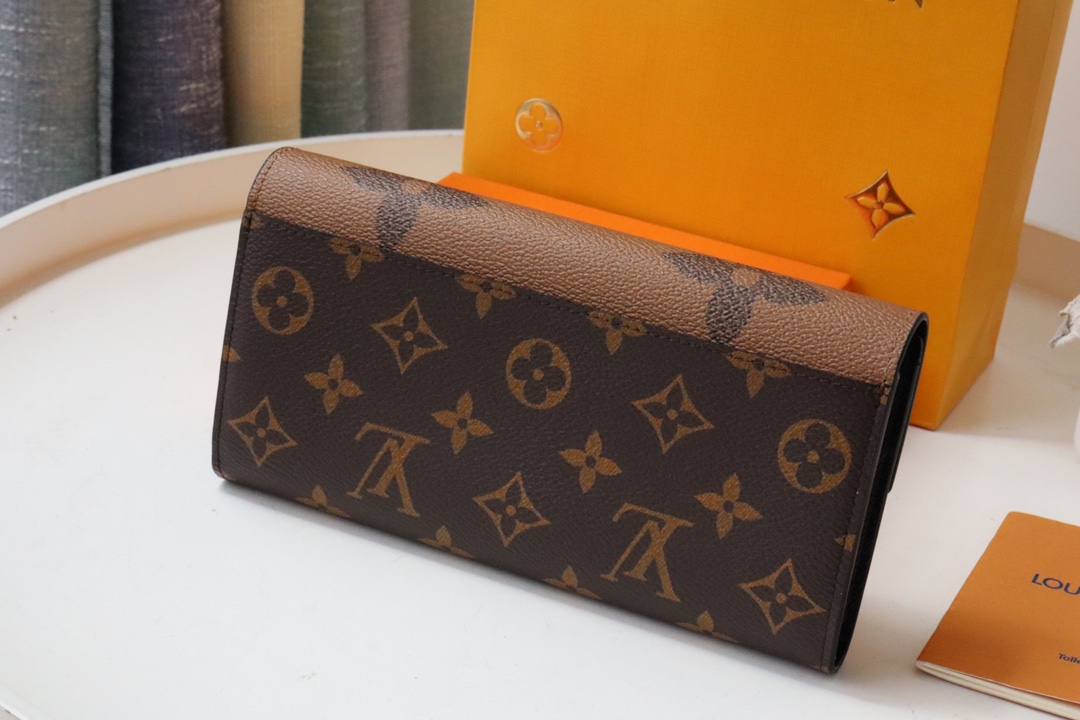 Louis Vuitton Autres Toiles Monogram M80726 Sarah Wallet