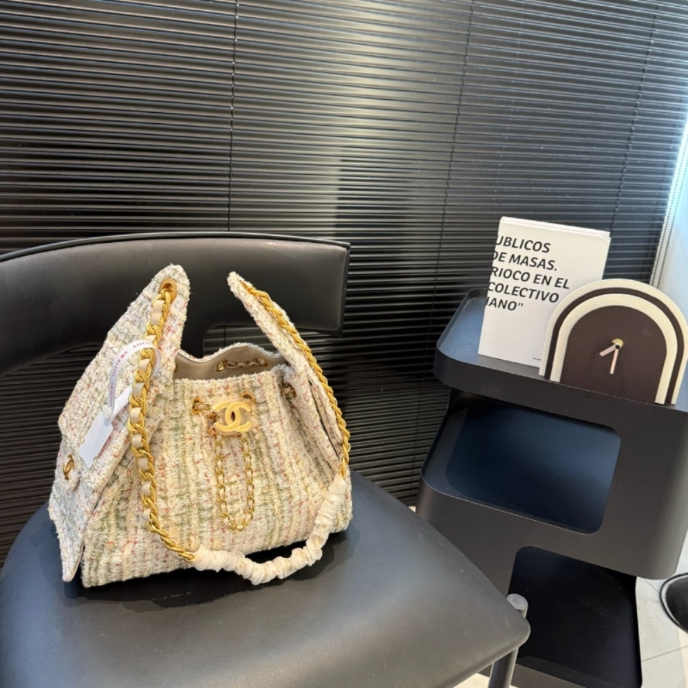 Chanel 25 Small Handbag Tweed And Gold Tone Metal Khaki 26cm AS5293 B21178 NR774