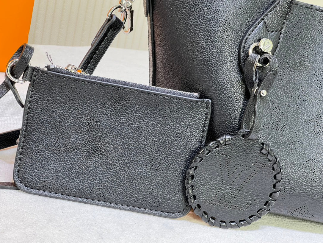 Louis Vuitton Blossom Pm Bag Black 20Cm