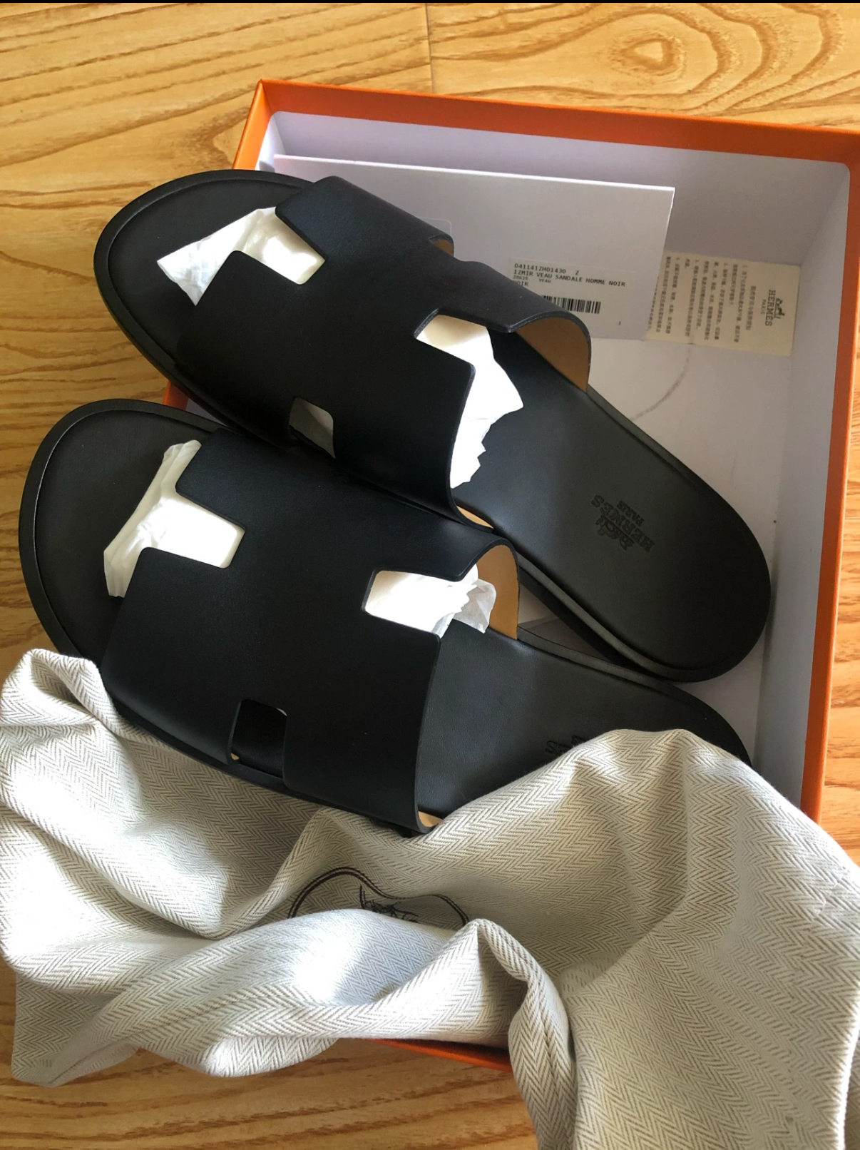 Men's slippers black logo