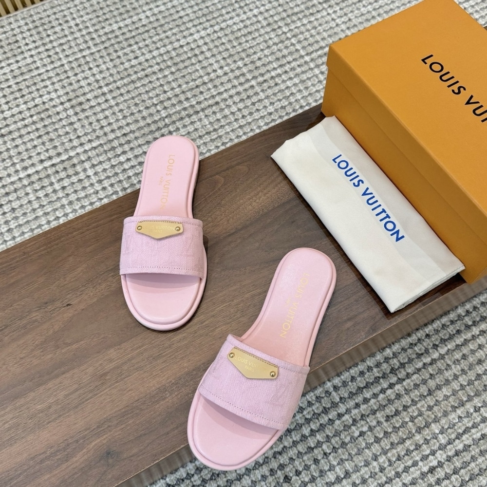 Louis Vuitton Lily Flat Mule Rose 1Agx46