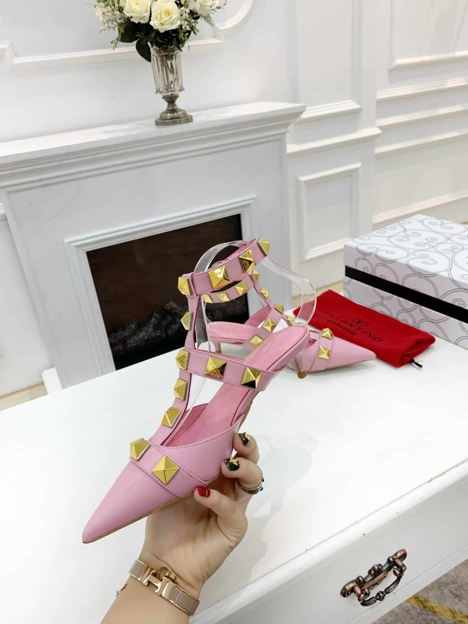 Valentino Garavani Roman Stud Kitten Heel Pumps Pink