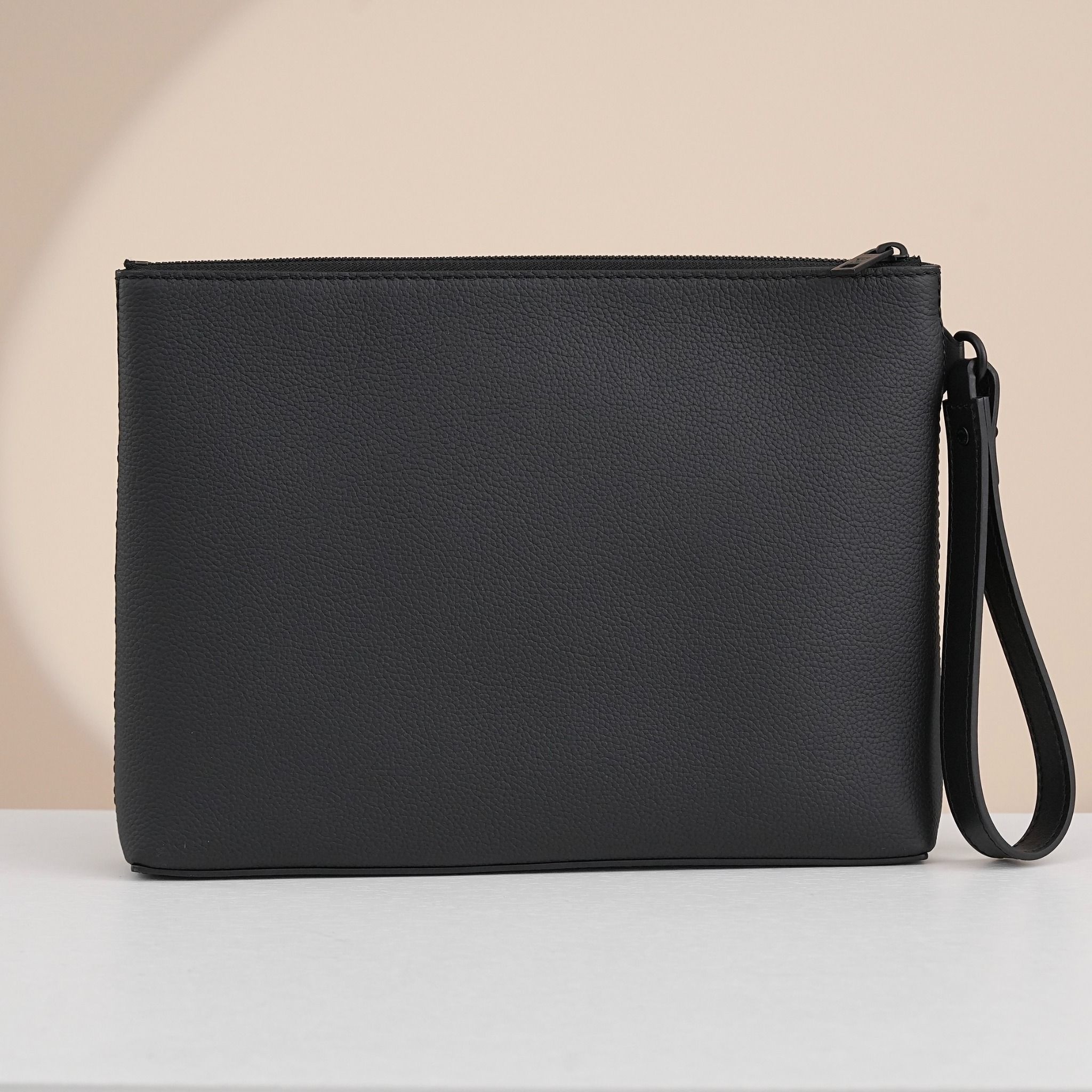 Louis Vuitton Takeoff Pouch Black 30Cm M69837