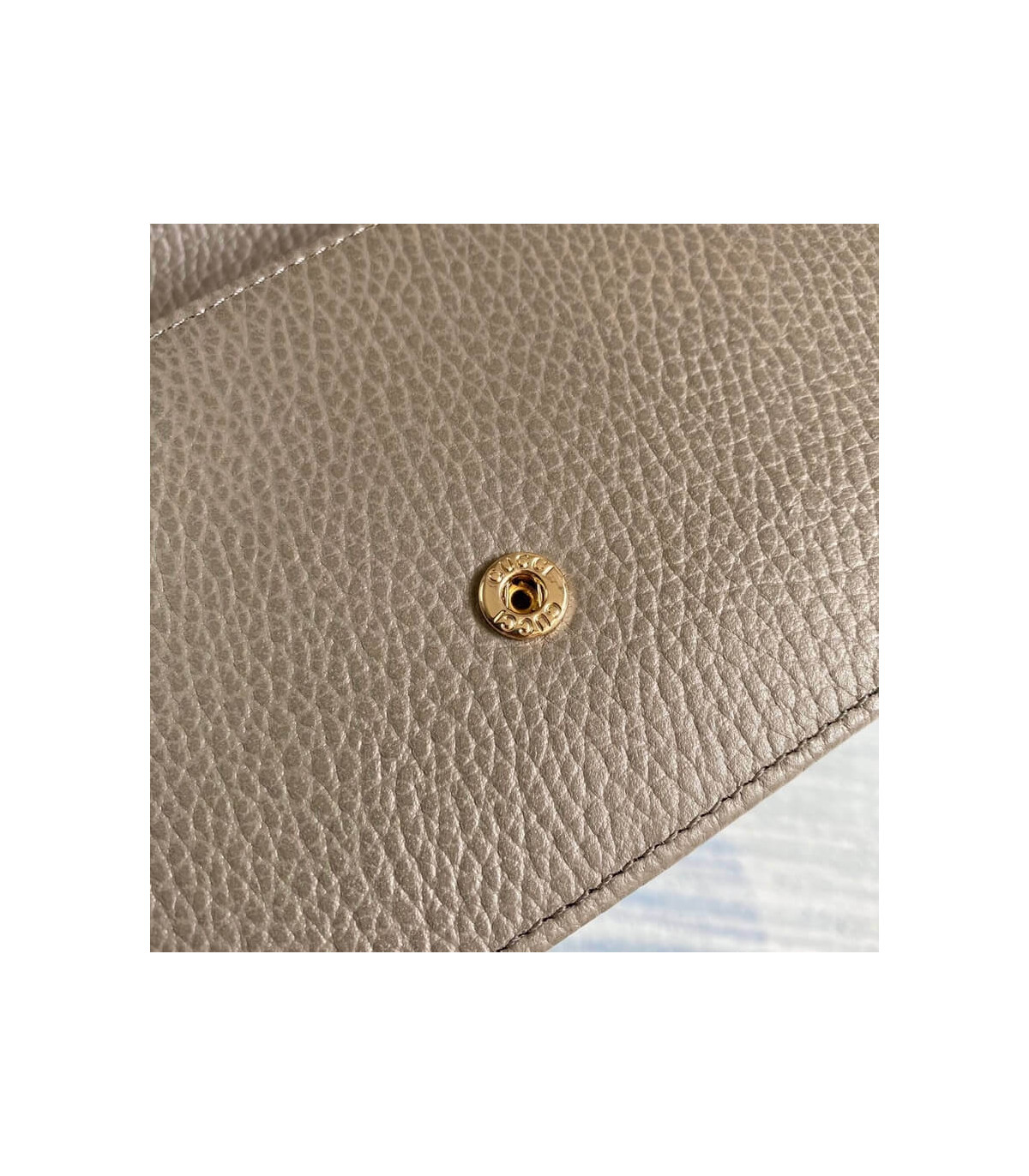 Gucci GG Interlocking Wallet On Chain Grey