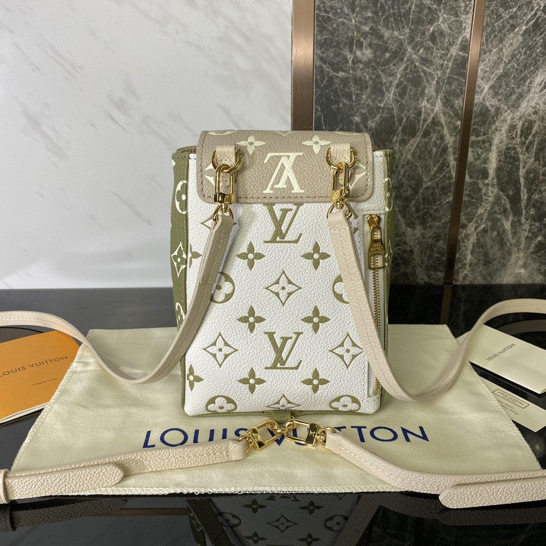 Louis Vuitton Tiny Backpack 19Cm Khaki