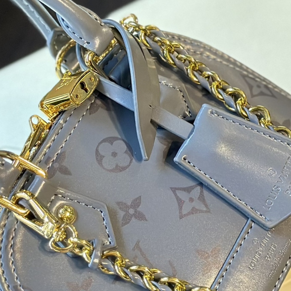 Louis Vuitton Alma Bb Gris Trianon 18Cm M12561