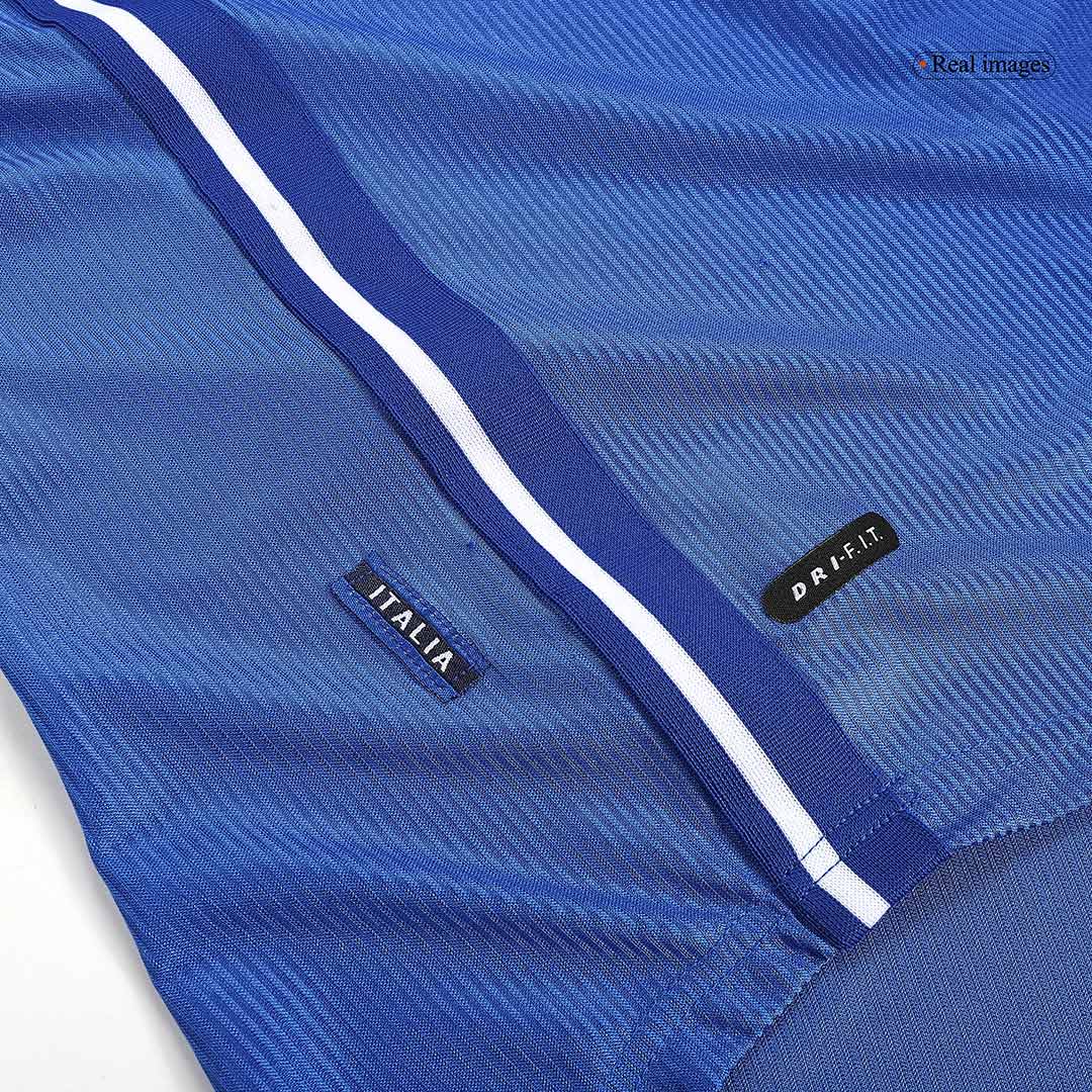 BAGGIO R. #18 Italy 1998 Home Retro Soccer Jersey