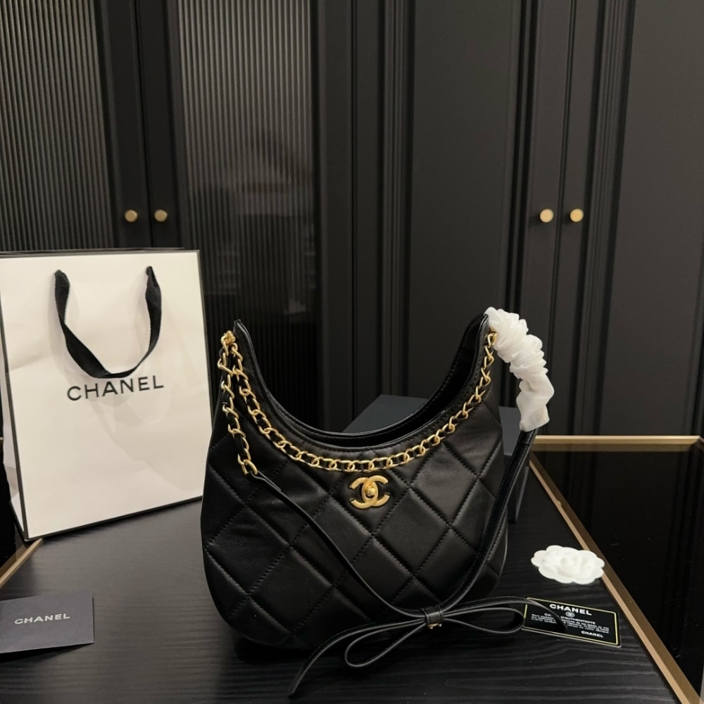 Chanel Hobo Handbag Shiny And Gold Tone Black 27Cm/10.6in