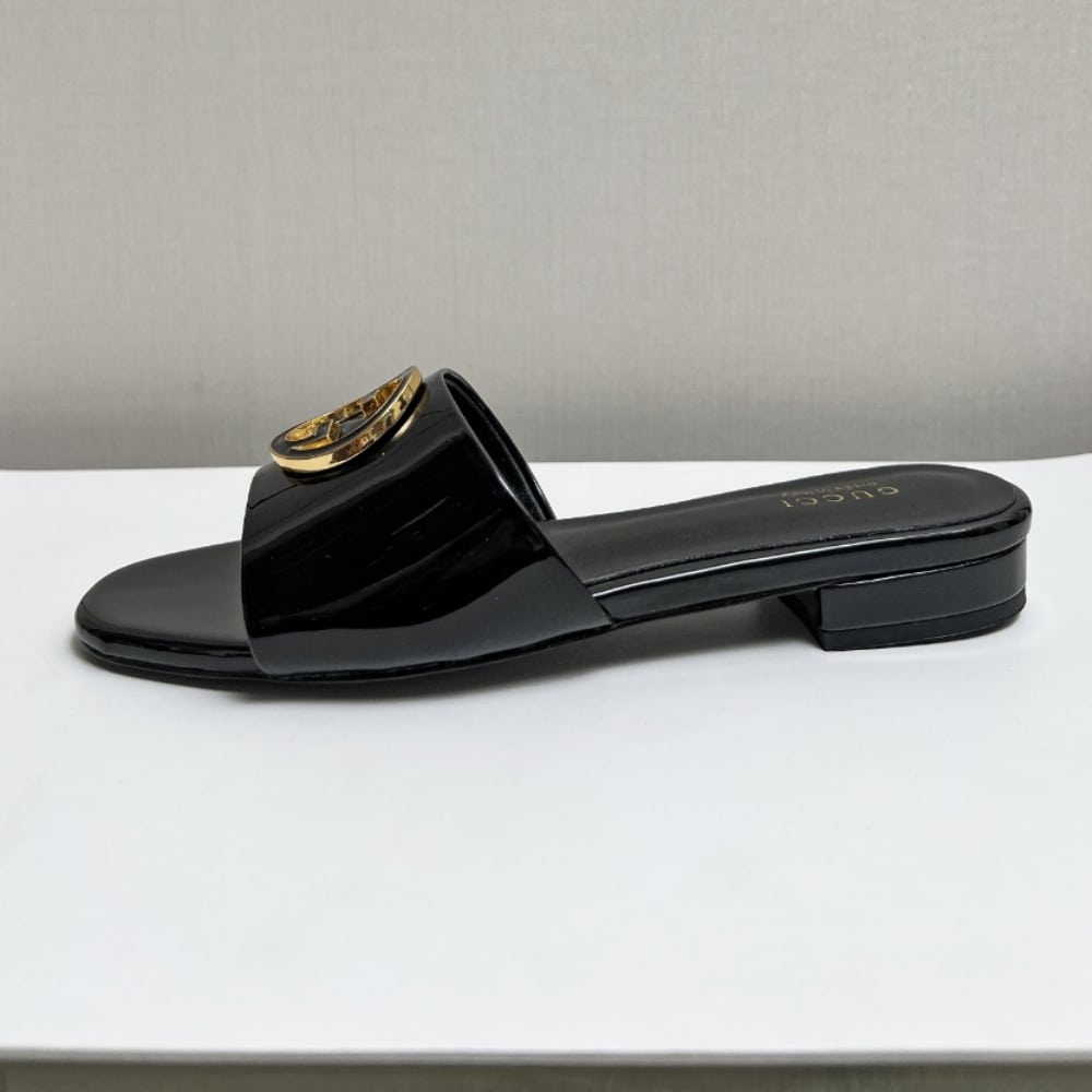 Gucci Women Round Interlocking G Sandal In Black
