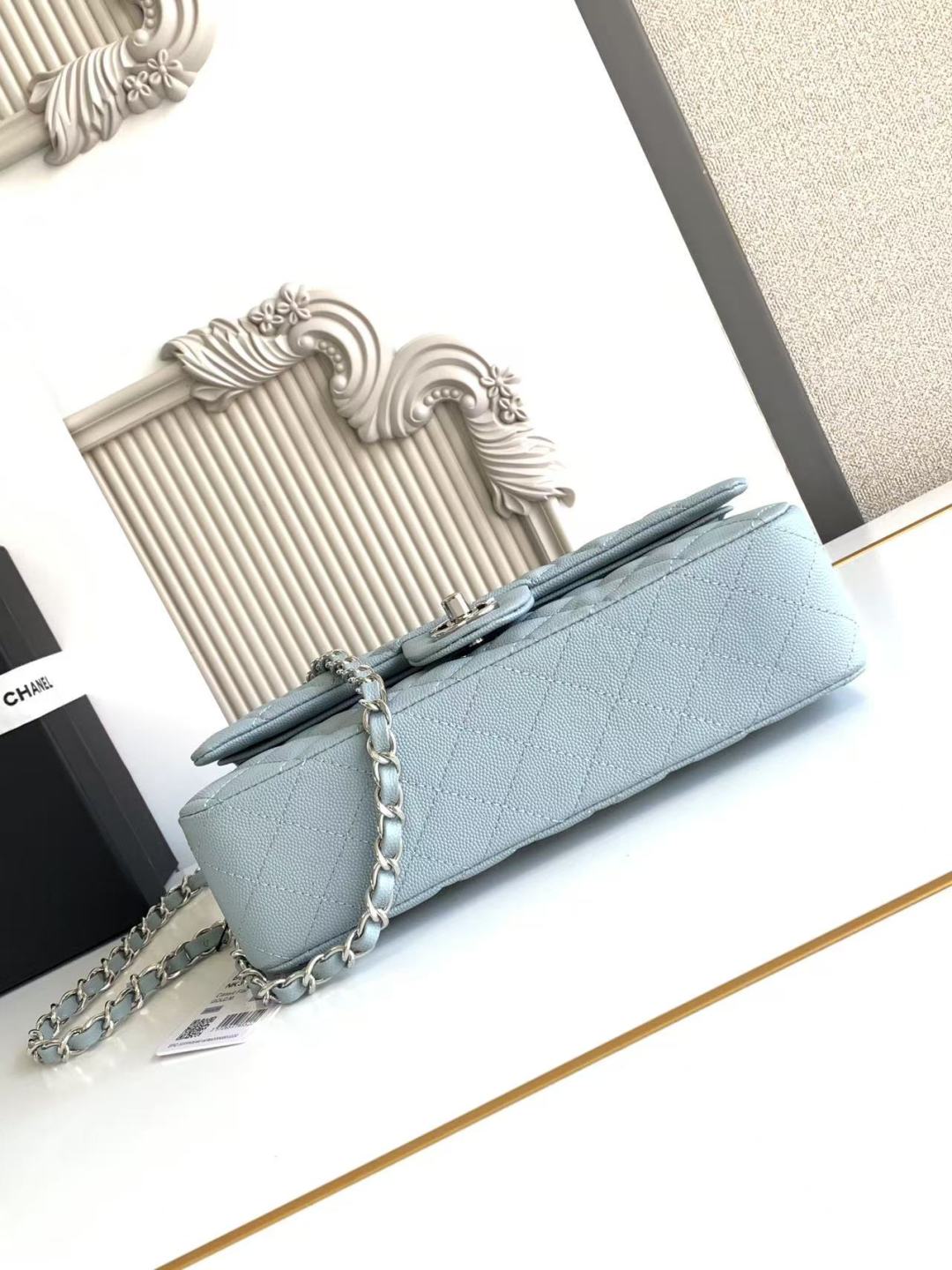 Chanel Classic Flap Bag 25 cm Light Blue Caviar Silver-Tone Hardware A01112