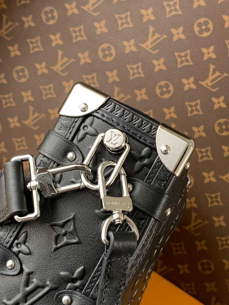 Louis Vuitton Side Trunk MM Black 23.5/9.3in M14572