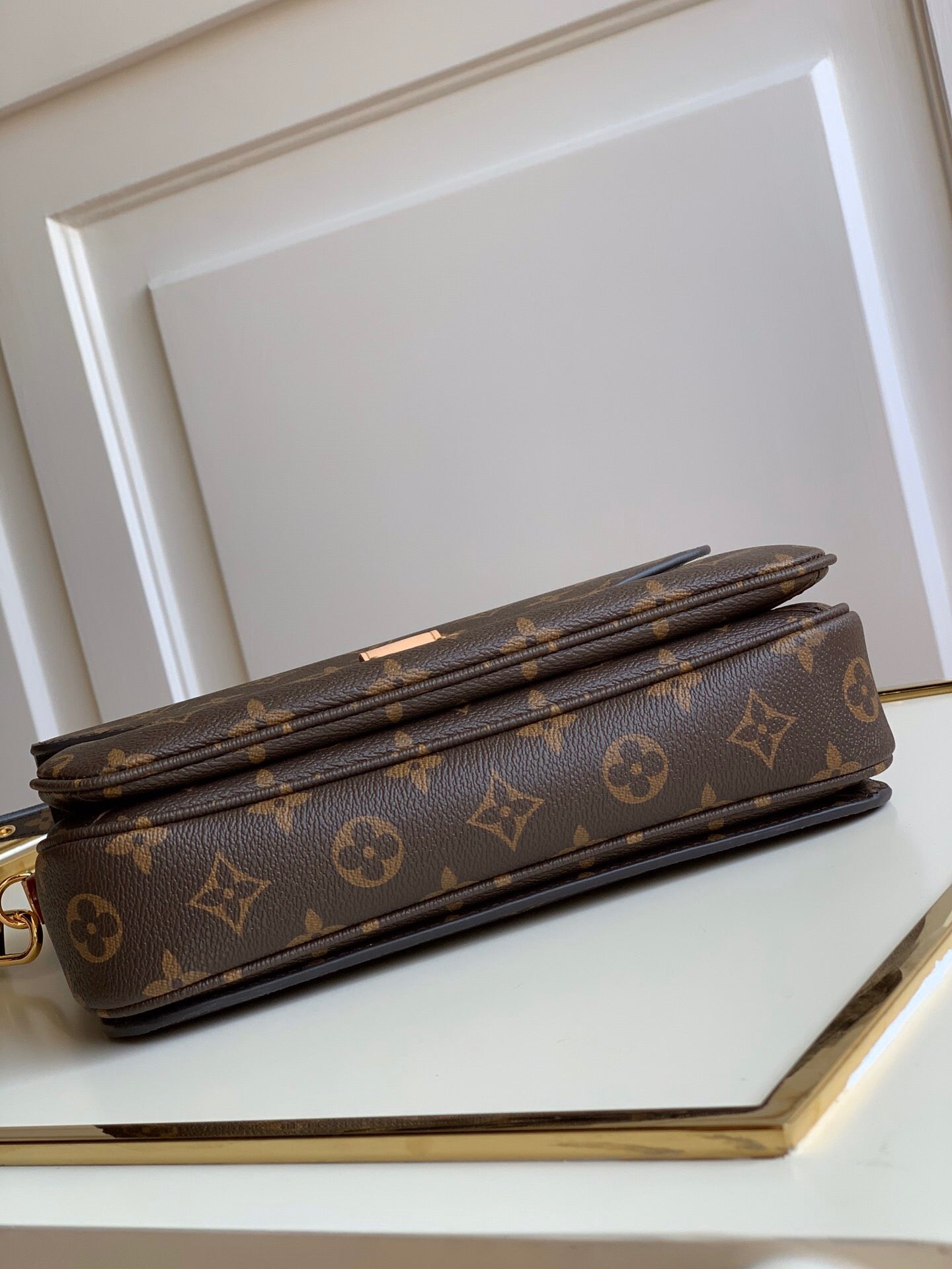 Louis Vuitton Monogram Canvas Pochette M Tis 25Cm M44875
