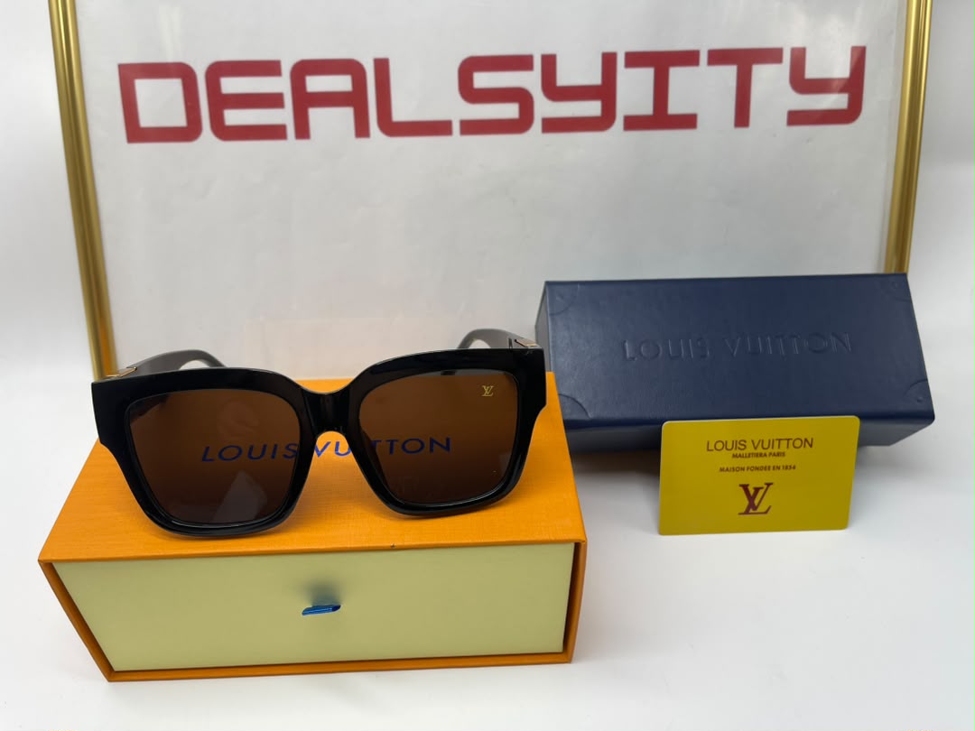 Louis Vuitton LV GO-14 Round Sunglasses
