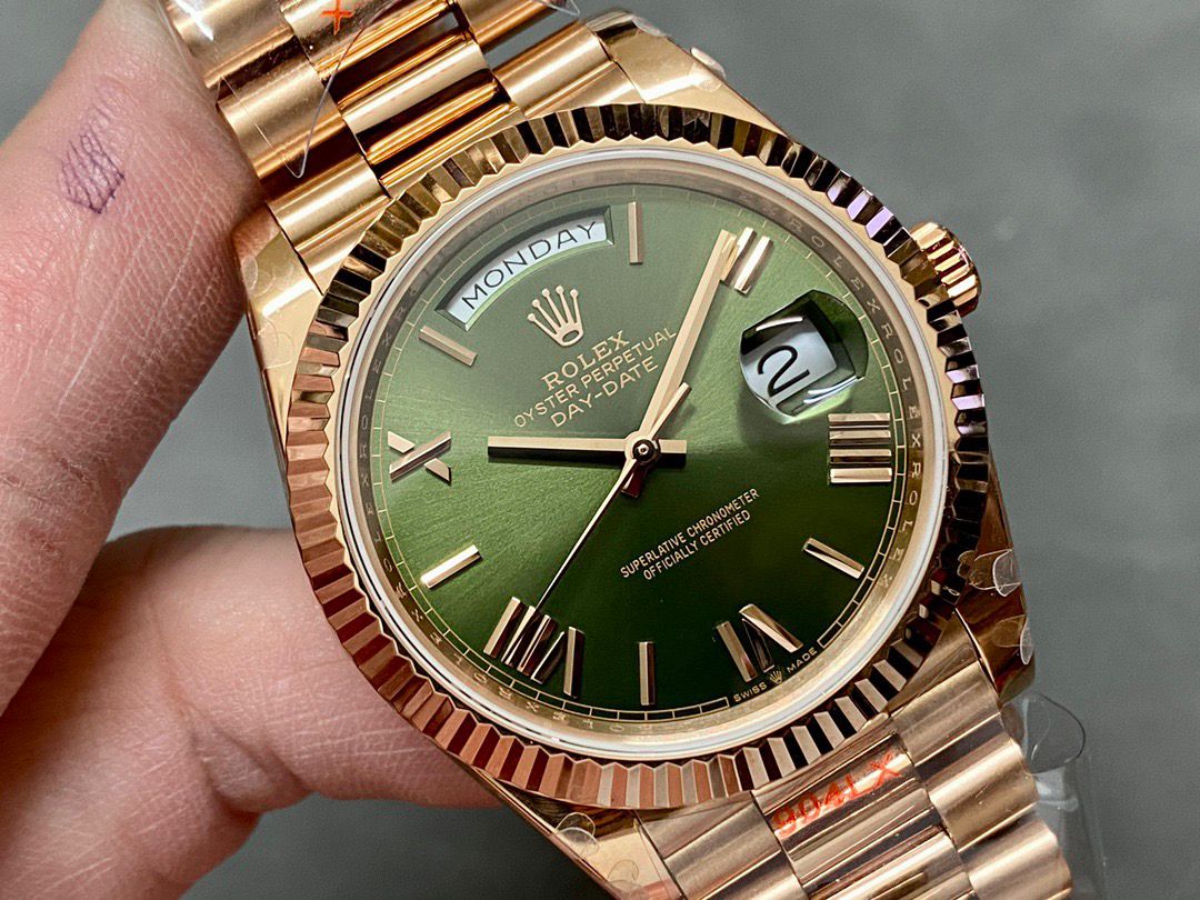 [Superclone] Rolex Day-Date 40mm Olive Green Dial President 228235