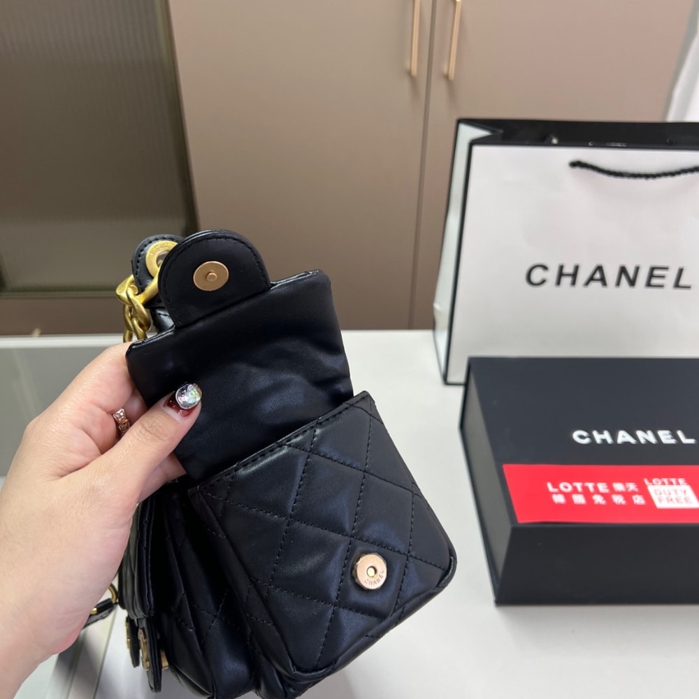 Chanel Maxi Hobo Bag Gold Tone Metal Black 25cm