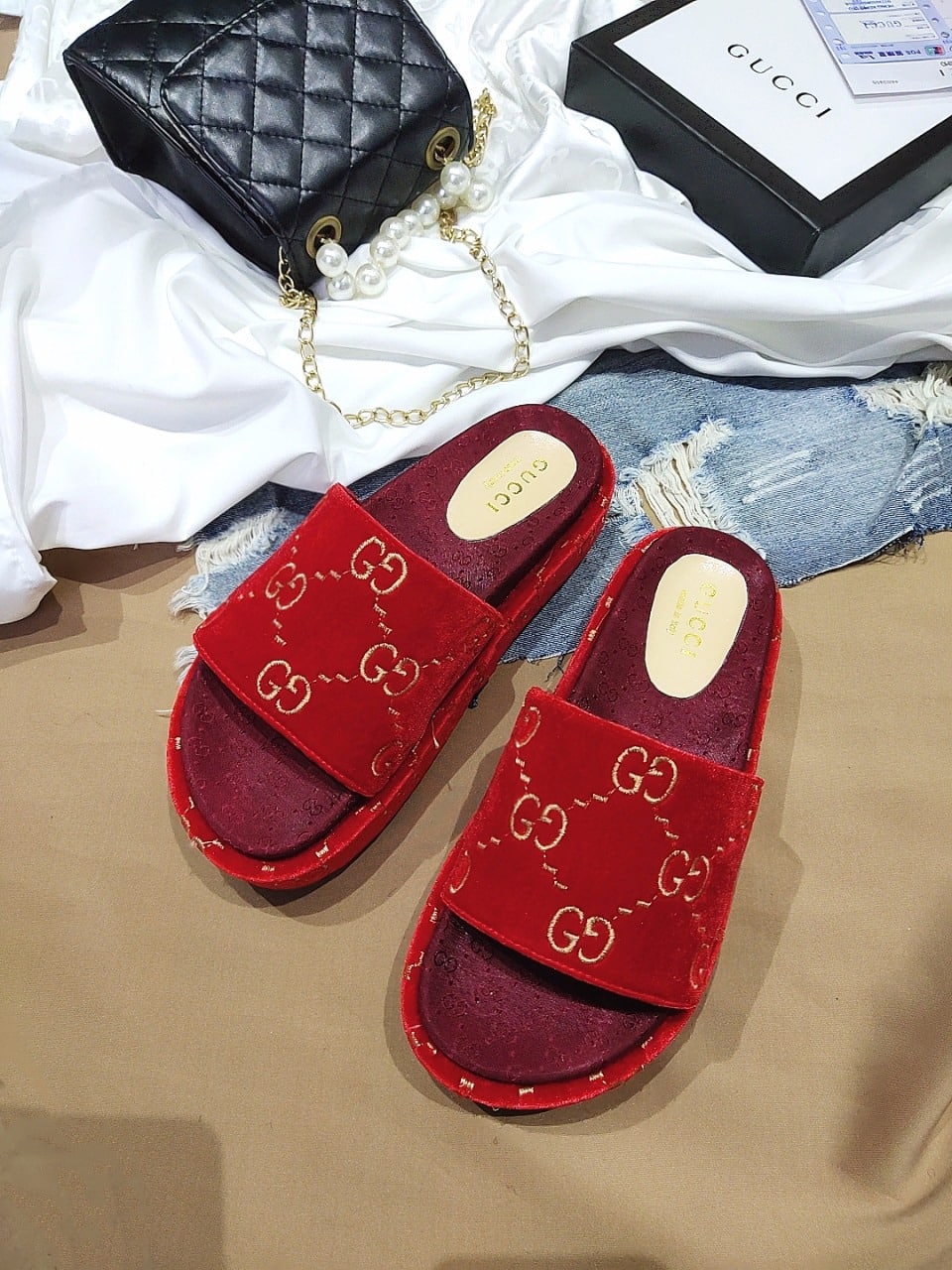 Gucci Women?S With Gg Pattern Slide Sandal Red