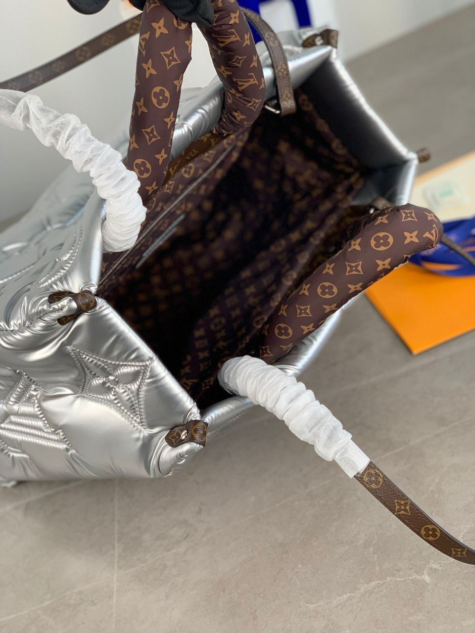 Louis Vuitton Onthego Gm Silver Giant Monogram Econyl Pillow M21053 41cm