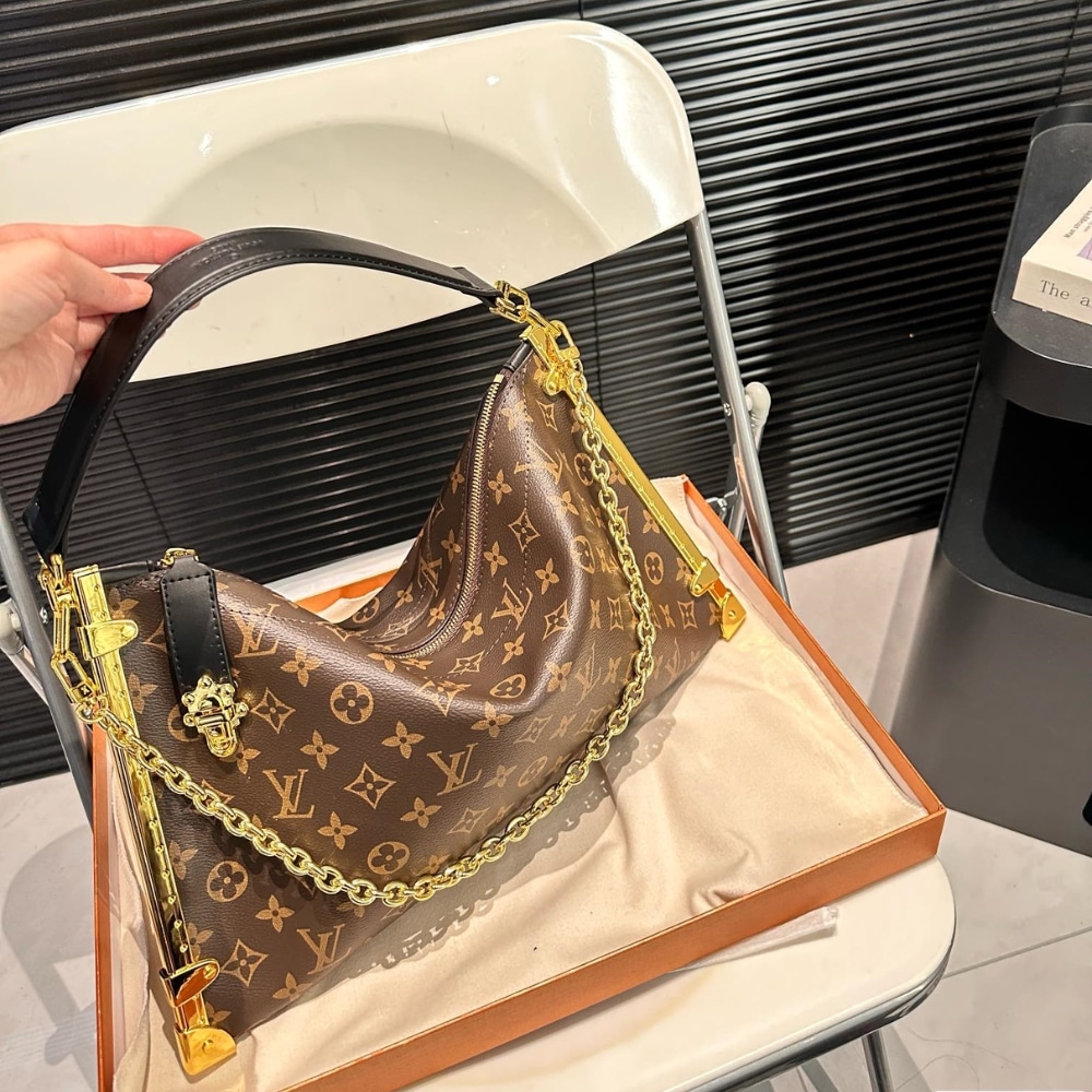 Louis Vuitton Lucky Trunk Bag Black 38Cm M12075
