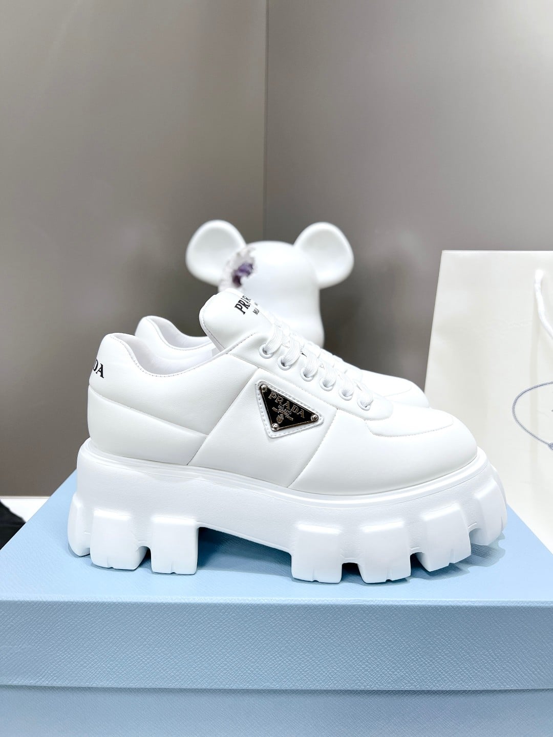 Prada Soft Padded Nappa Leather Lace Up Shoes White