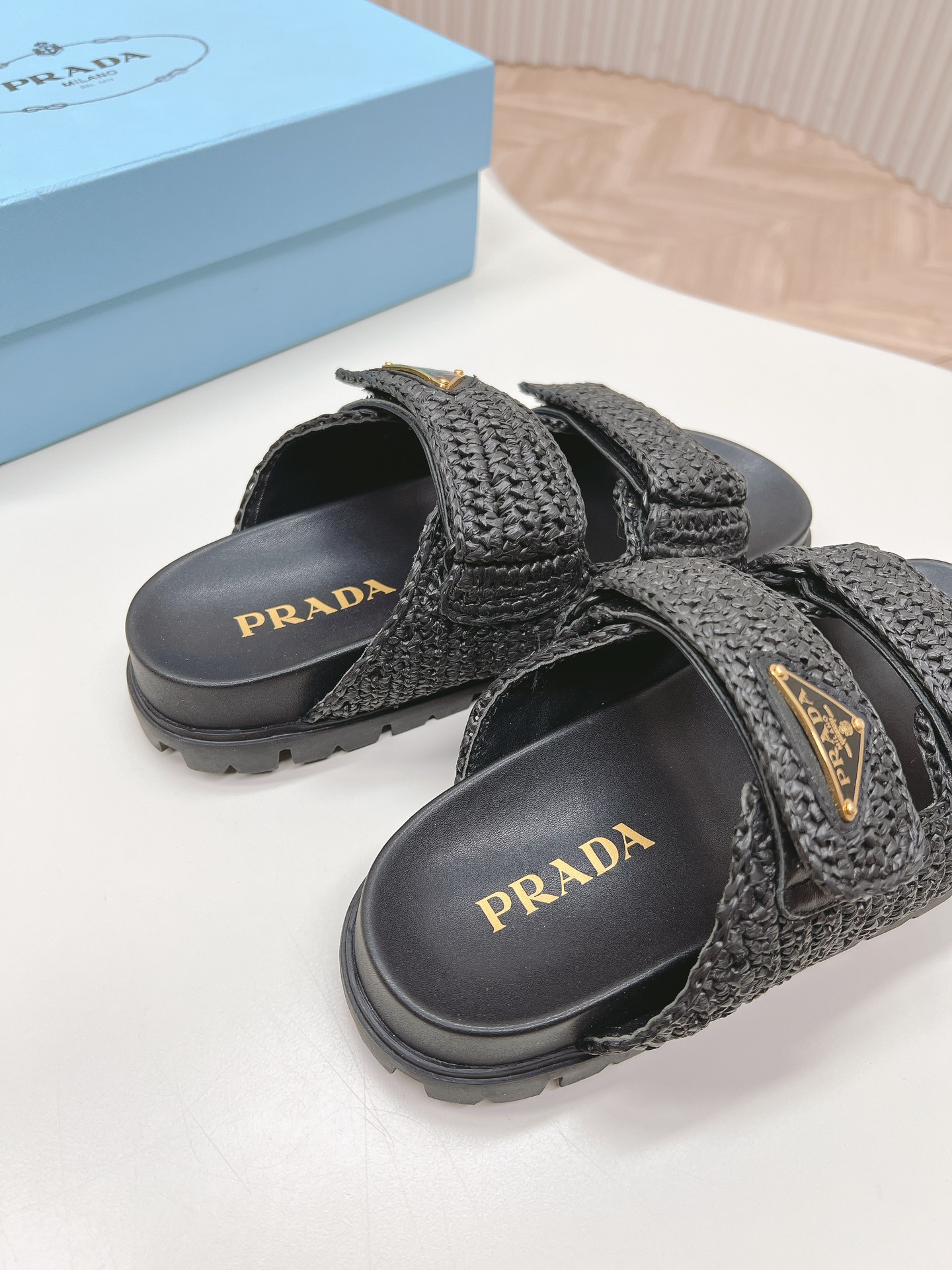Prada Fussbett Raffia Dual Buckle Slide Sandals Black
