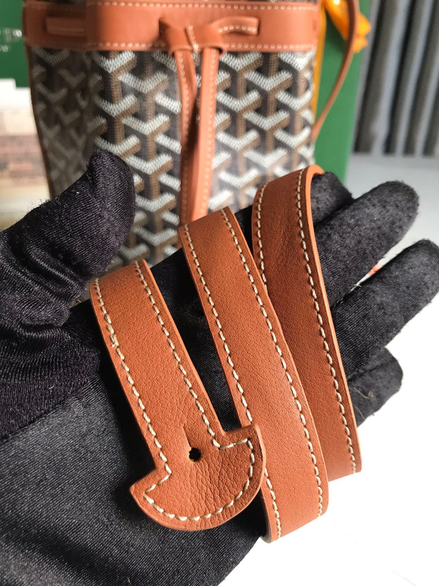 Goyard Petit Flot Bucket Bag 22 Cm Black Goyardine Canvas And Tan Lambskin Trim