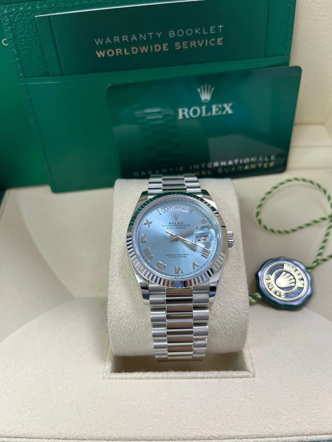 【Super Clone】RLX  Day-Date 36mm Oyster Perpetual 128236-0008 Ice Blue Roman Dial