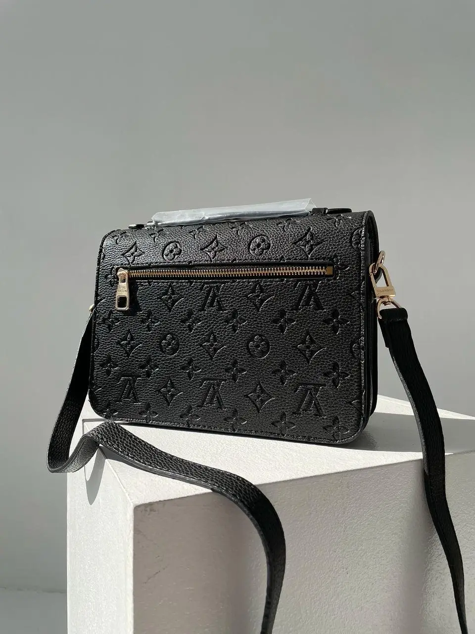 Louis Vuitton Monogram Canvas Pochette M Tis Black 25Cm