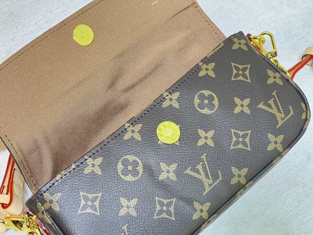 Louis Vuitton Ivy Wallet On Chain Bag