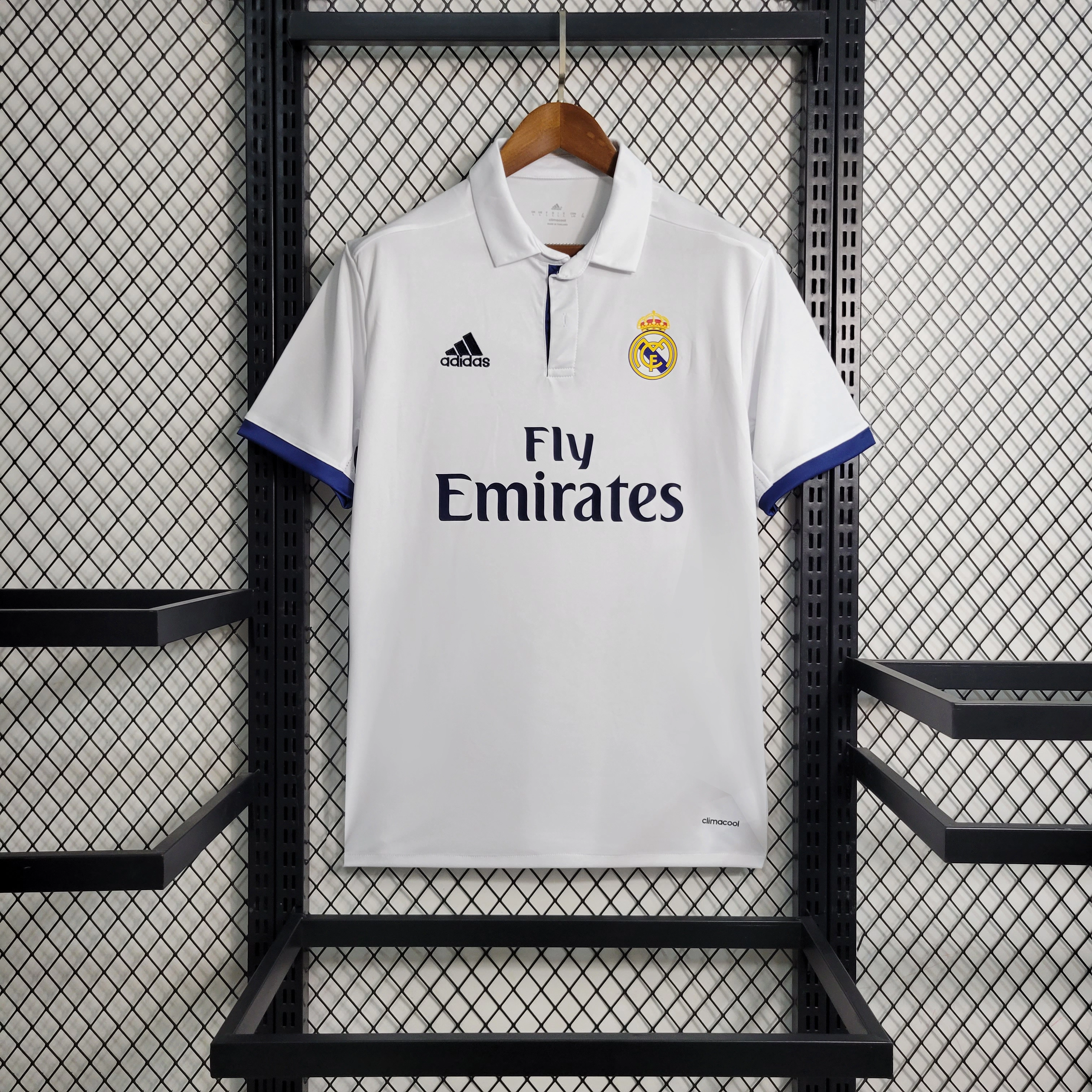 Retro 2016-17 Real Madrid Main RONALDO Benzema Bale Sergio Ramos ISCO KROOS Football jersey retro