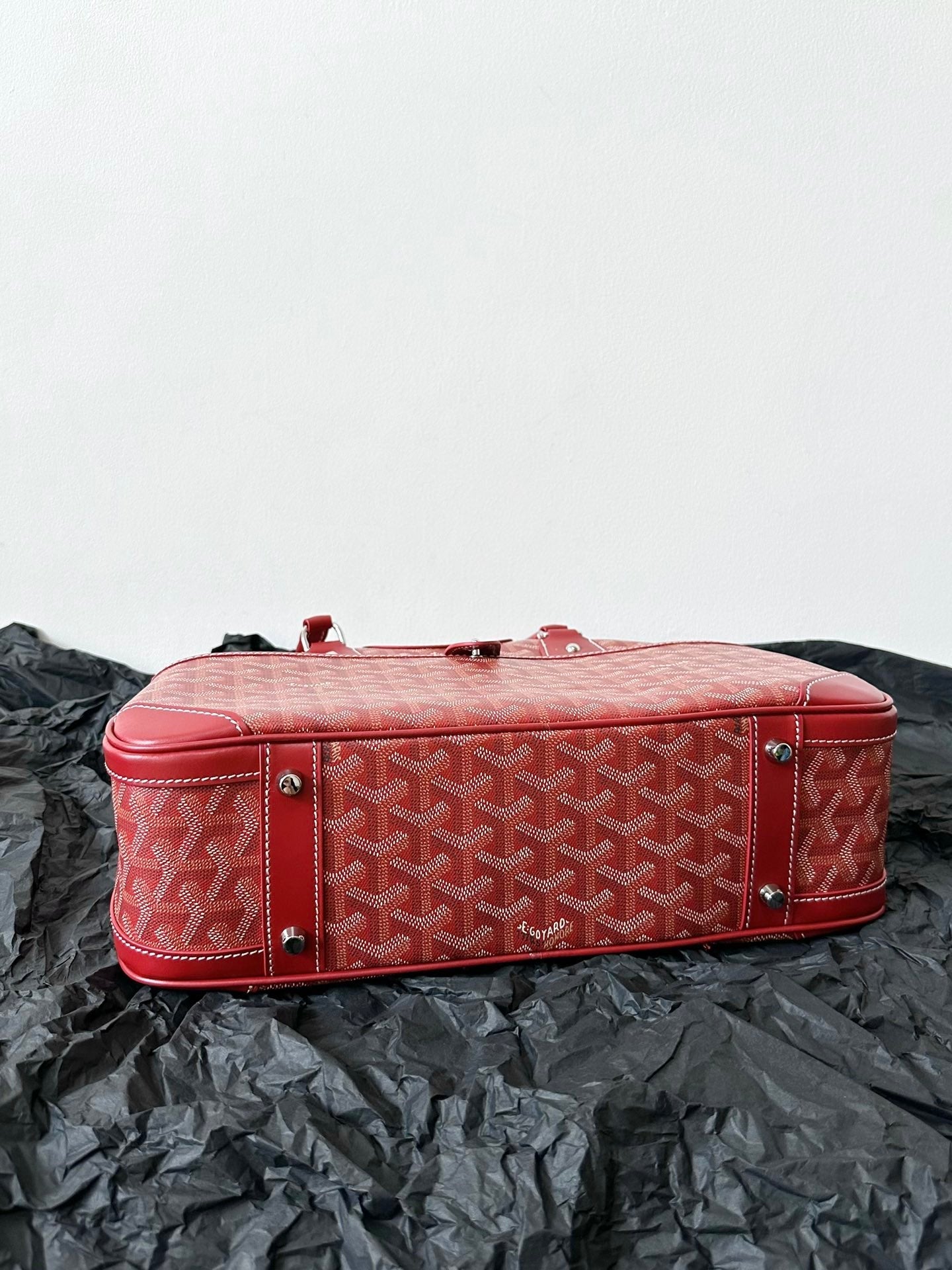 Goyard Goya Bowling Ball Medium Red Canvas 35cm