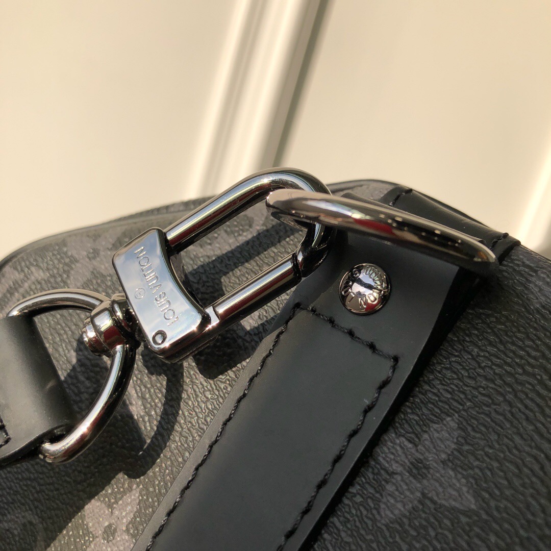 Louis Vuitton Keepall Bandouli Re 55 Monogram Eclipse 55cm M40605