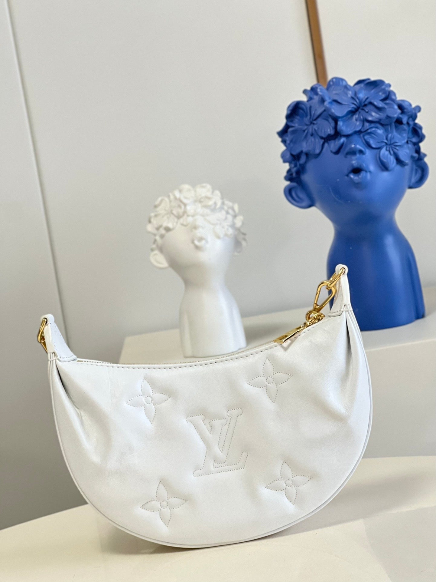Louis Vuitton Over The Moon 27Cm White