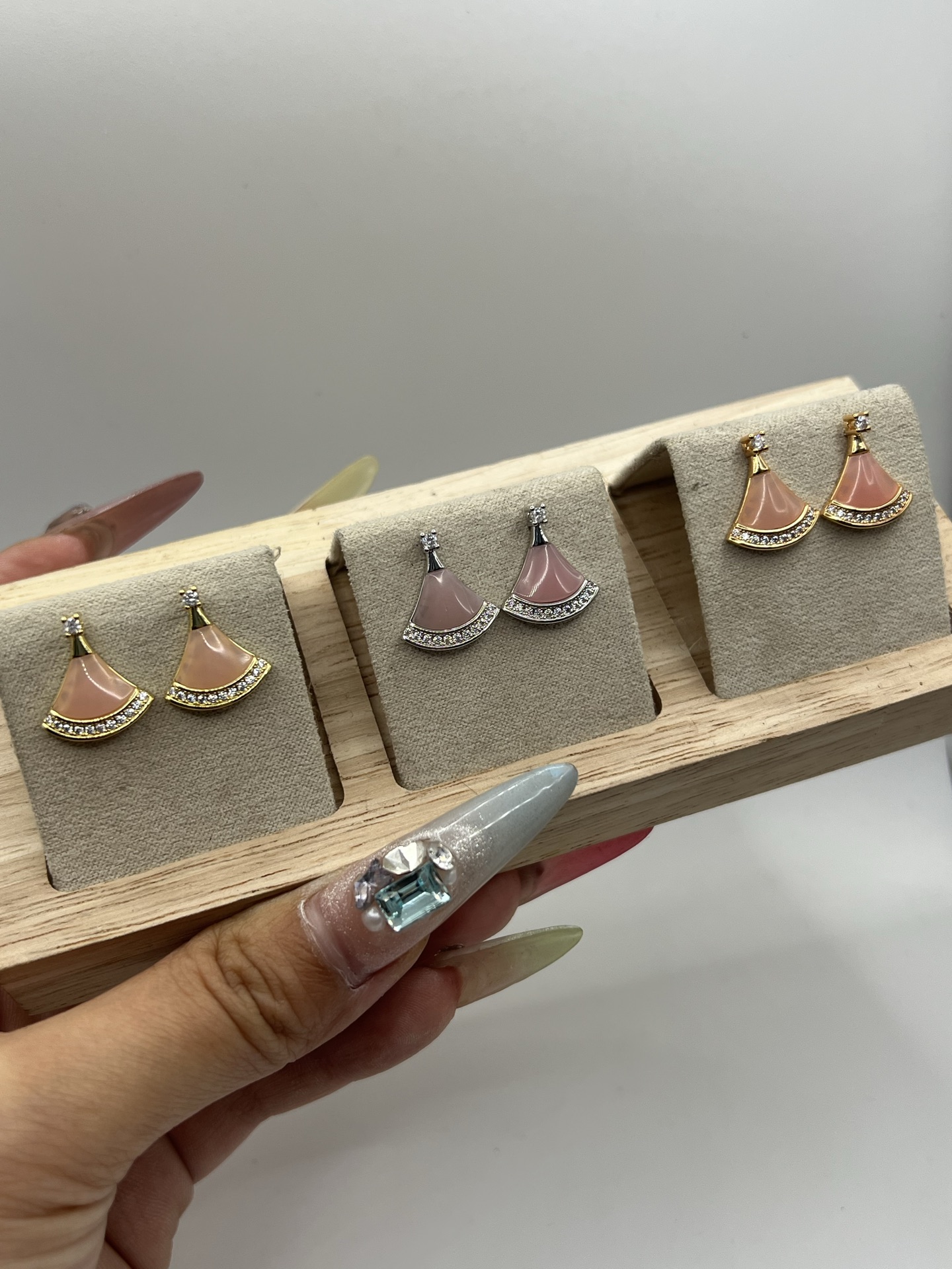 Bulgari 361780 Divas' Dream Earrings Jelly Pink 0.25ct
