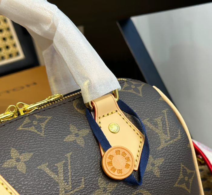 Louis Vuitton Speedy Bandouliere 20 Fuchsia 20cm M46234