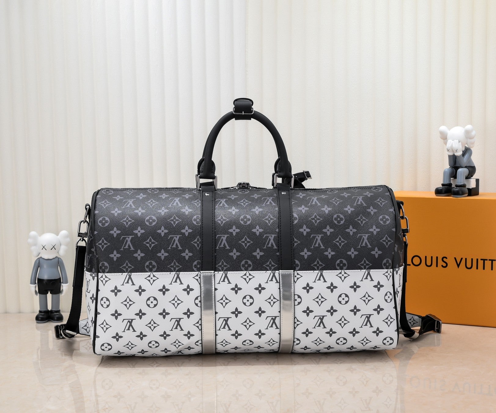 Louis Vuitton Keeppall Bandouliere Monogram Eclipse