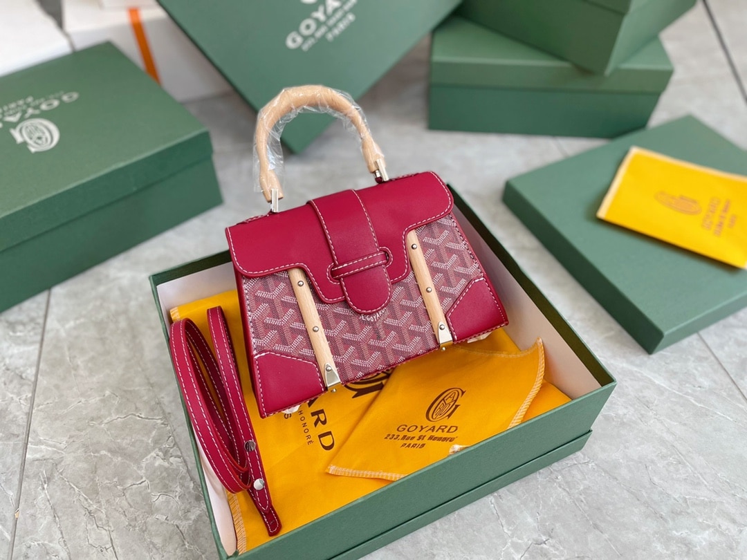 GOYARD SAÏGON STRUCTURÉ MINI BAG RED 22CM