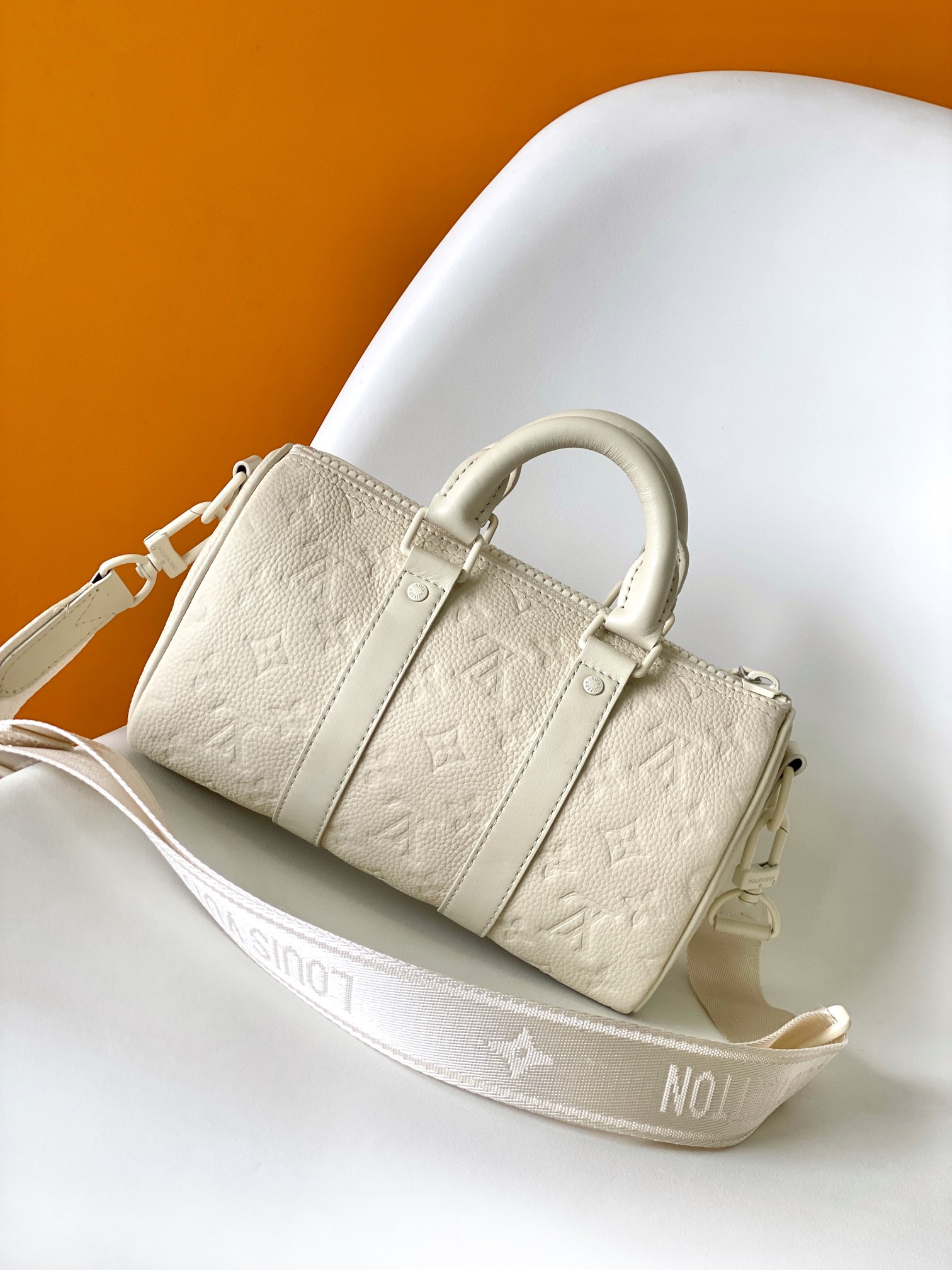 white M24432 green classic Keepall