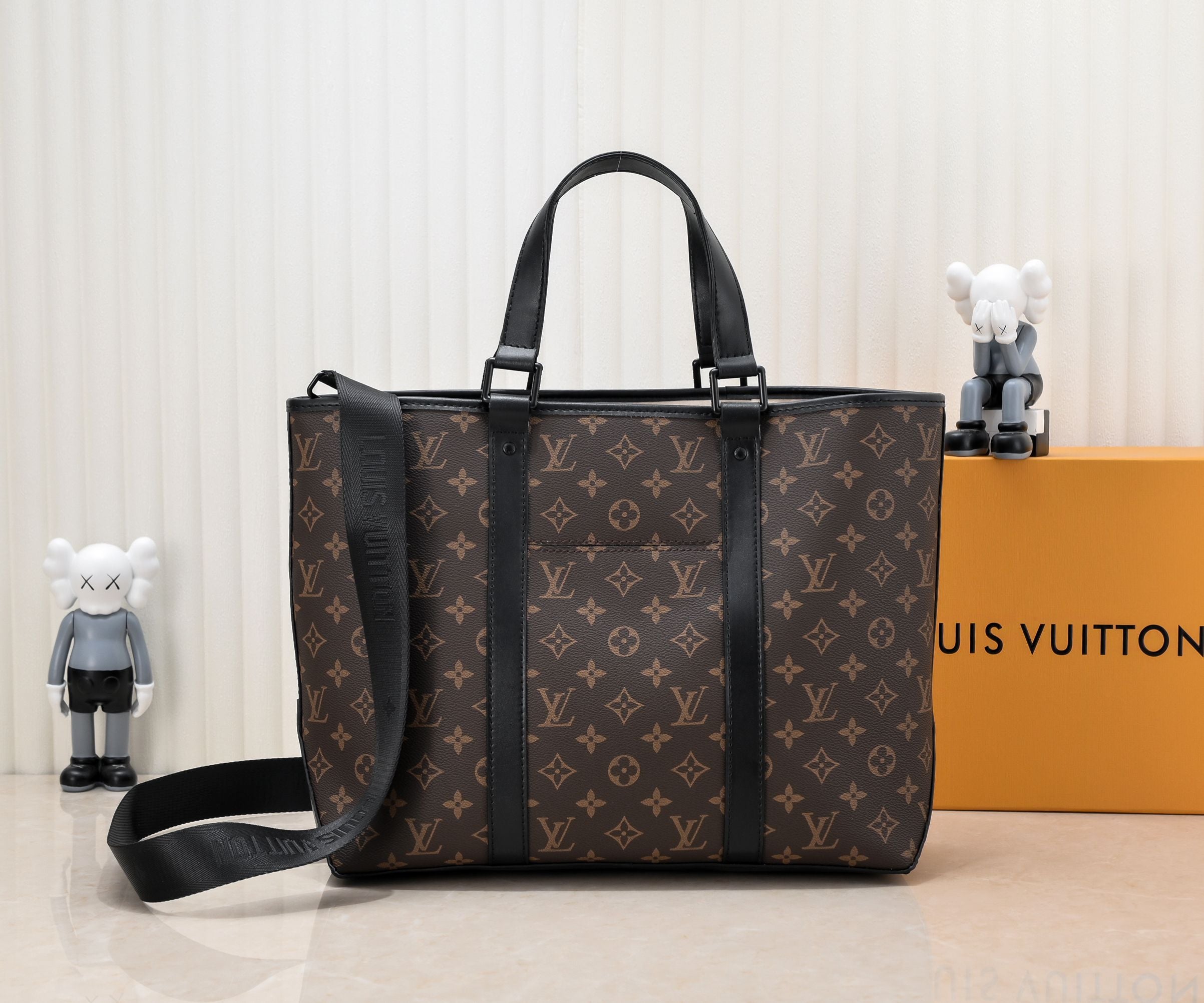 Louis Vuitton Week-End Tote