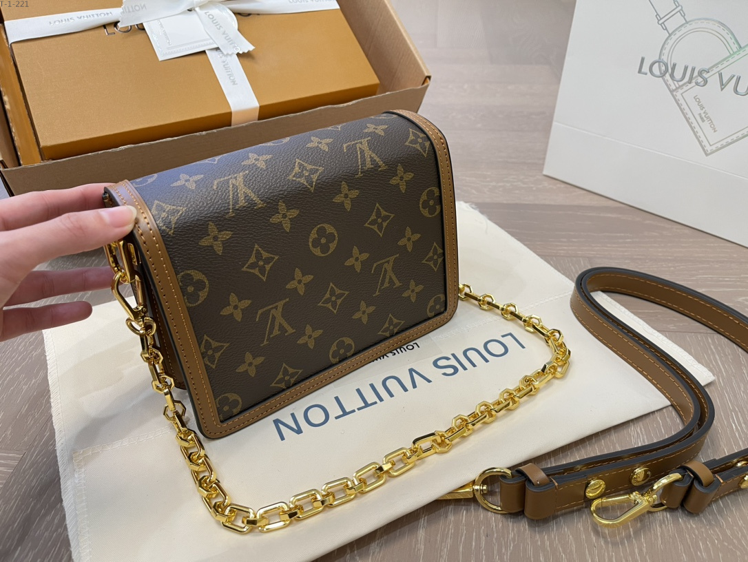 Louis Vuitton Mini Dauphine Autres Toiles Monogram 25Cm M45959