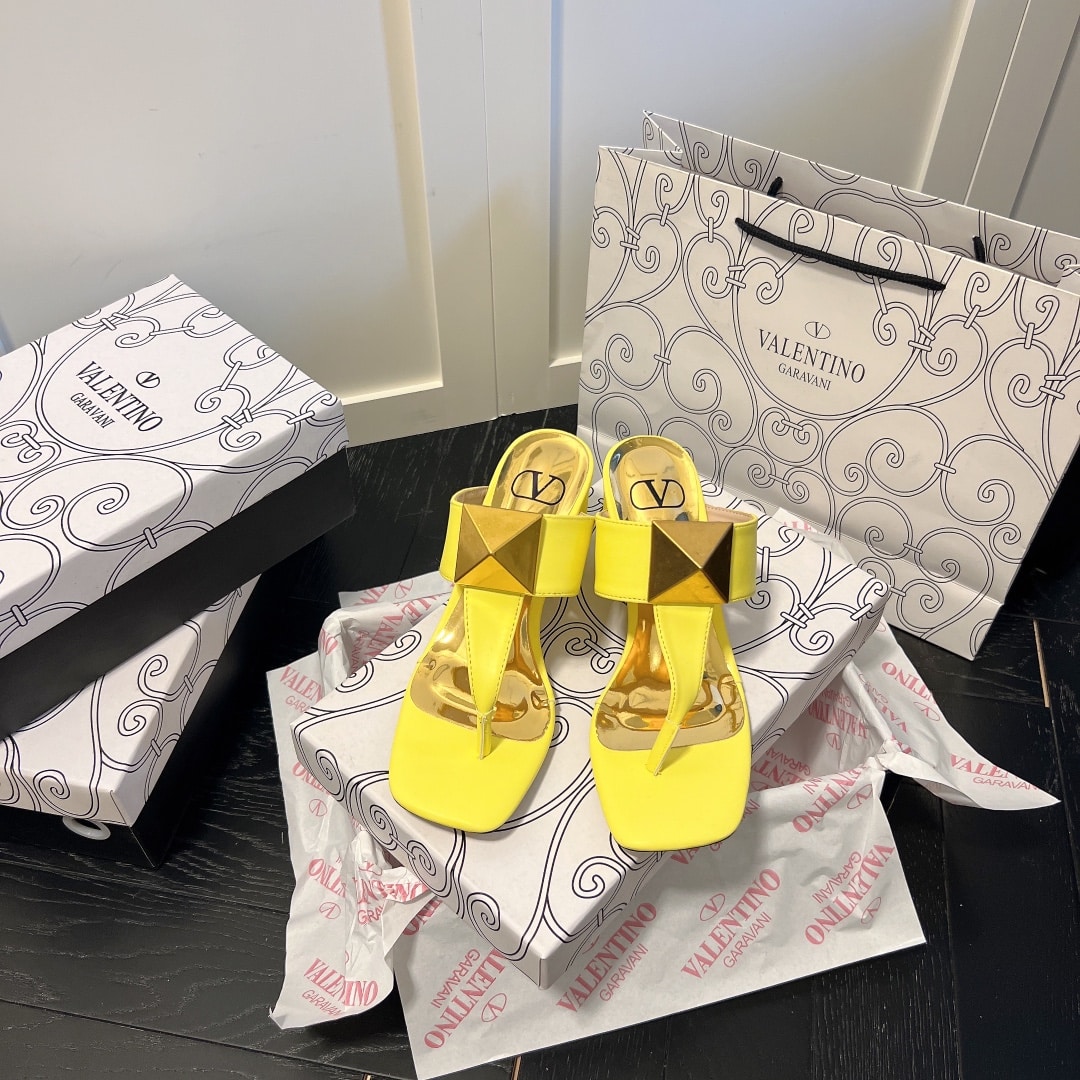 Valentino One Stud Metallic Nappa Flat Middle Heel Yellow Thong Sandal