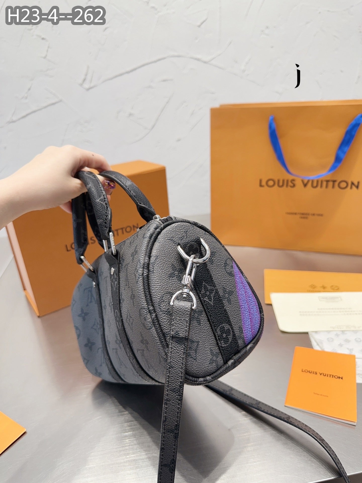 Louis Vuitton X Yayoi Kusama Keepall 25 Pumpkin Print M46437