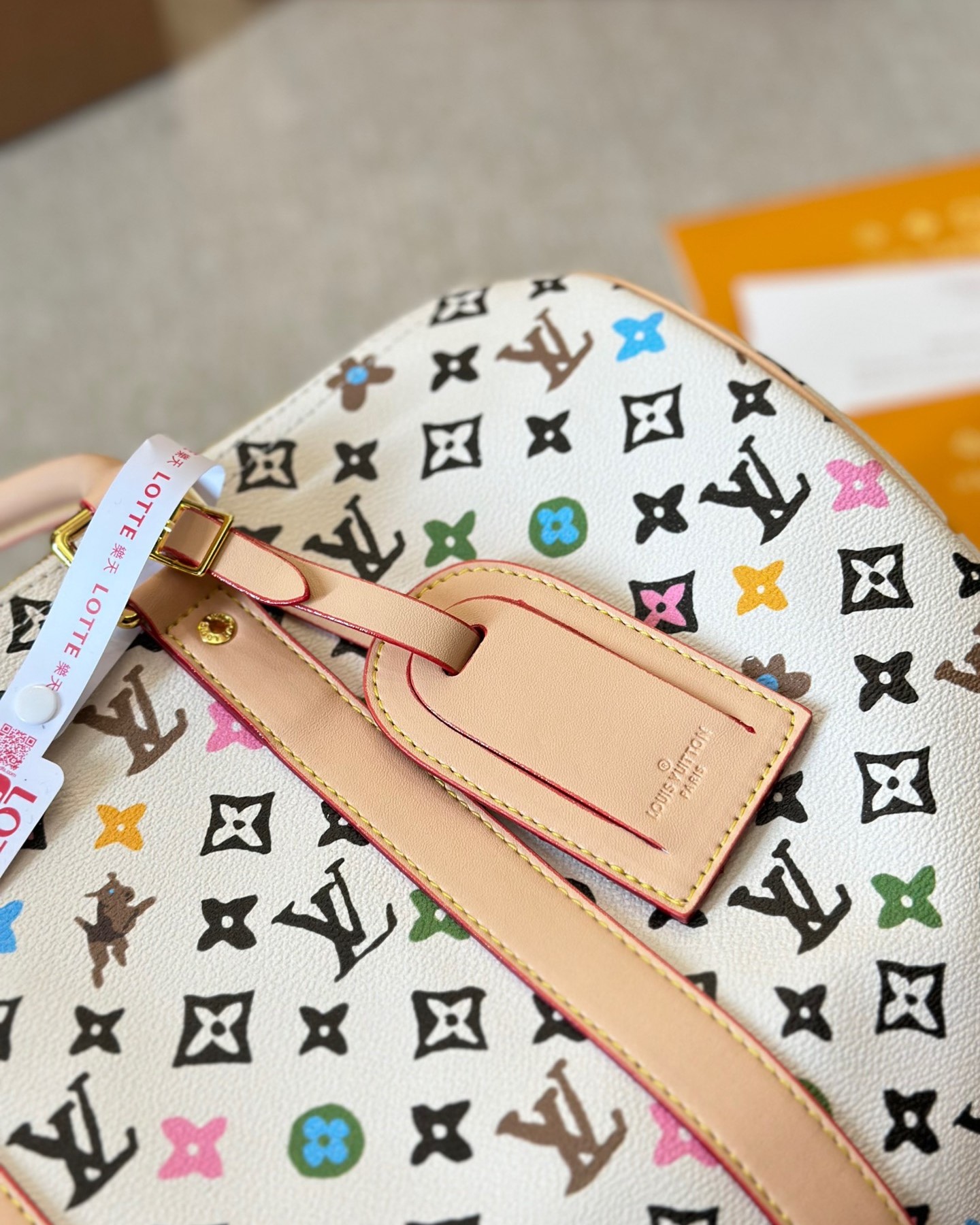 Louis Vuitton Keepall Bandouli Re Vanilla 40Cm M25233