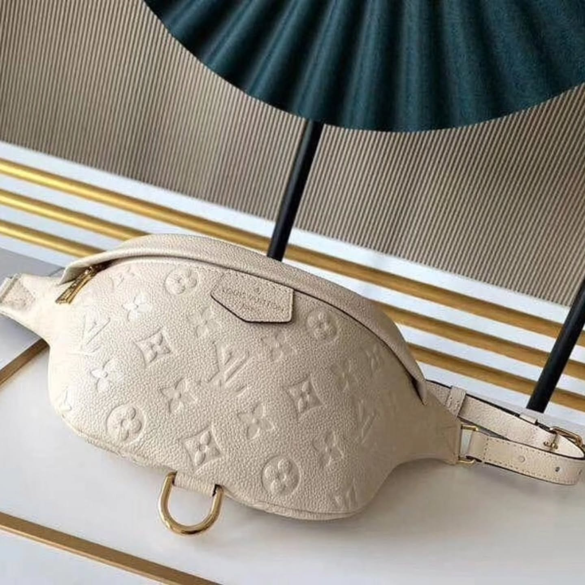 Louis Vuitton Bumbag Monogram Empreinte Creme 23cm/9in