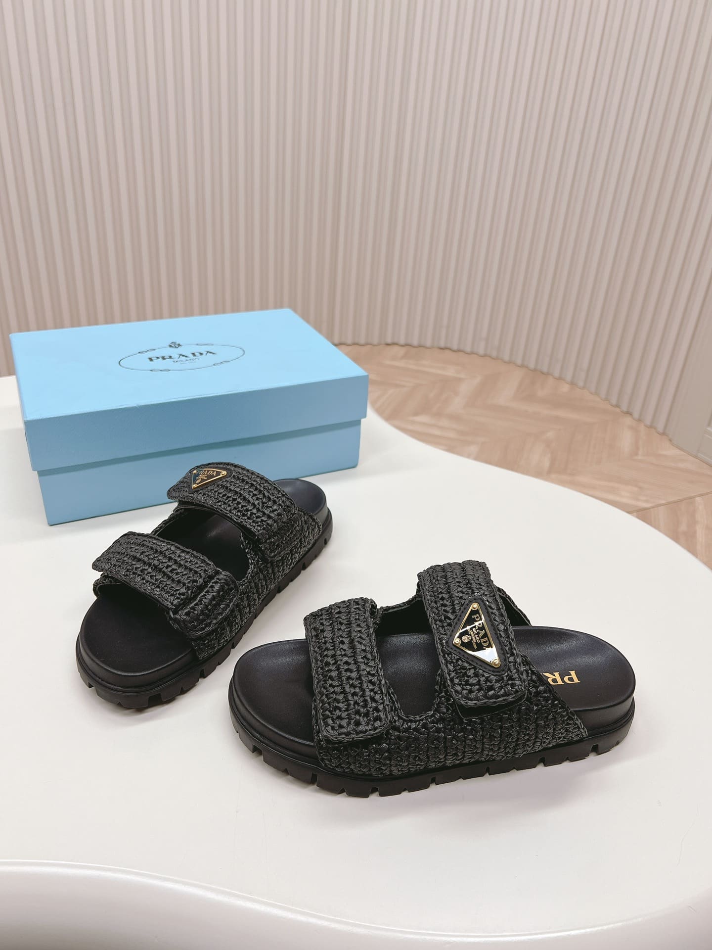 Prada Fussbett Raffia Dual Buckle Slide Sandals Black