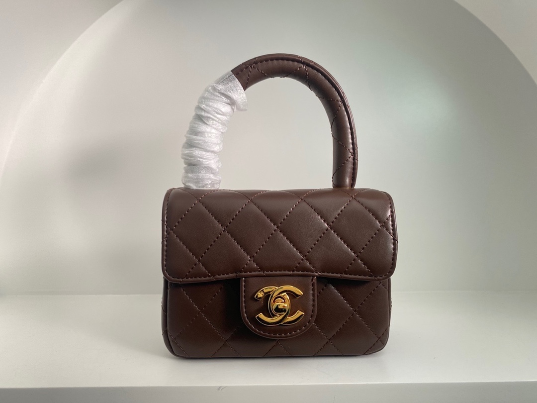 Chanel Vintage bag-18cm