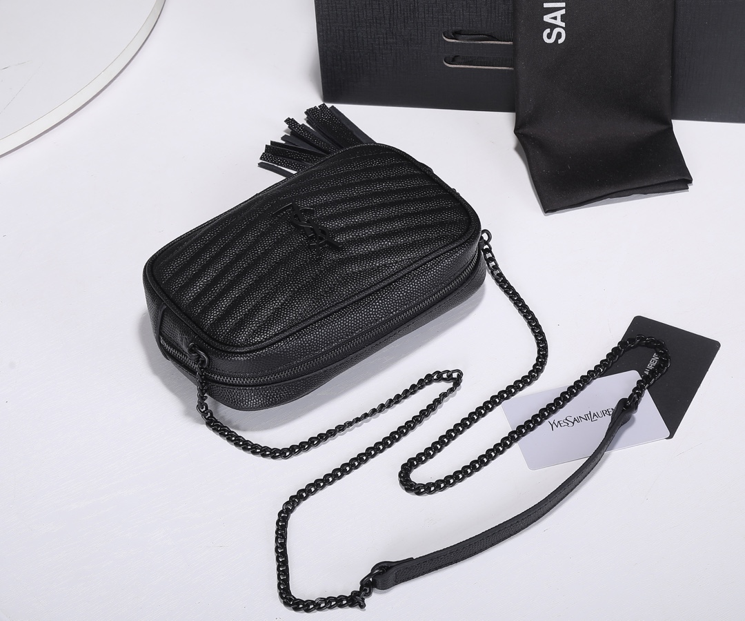 Saint Laurent Lou Camera Bag In Quilted Leather Black 18Cm