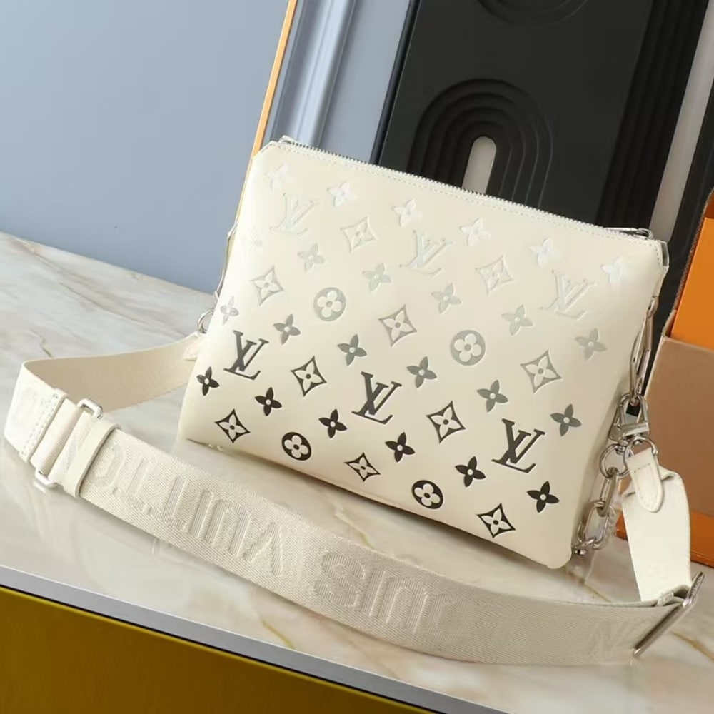 Louis Vuitton Coussin PM Cream 26Cm M11986