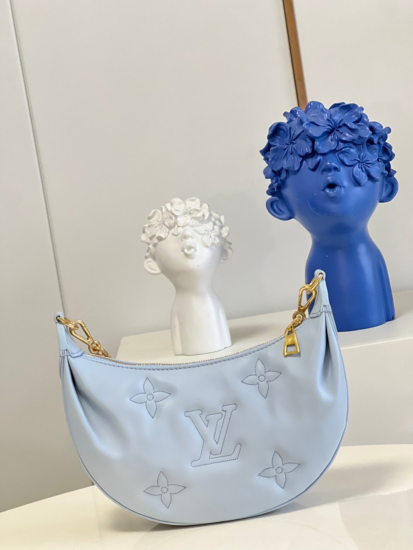 Louis Vuitton Over The Moon 27Cm Blue